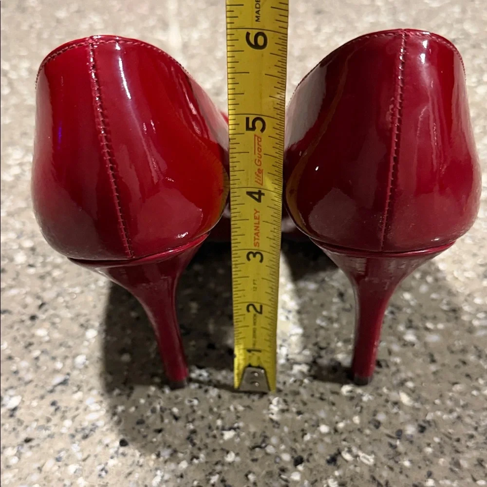 Jessica Simpson Red Patent Round Toe Heels - Picture 9 of 14